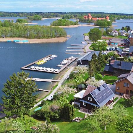 Augutes Zurlienes Apartamentai Trakai Buitenkant foto