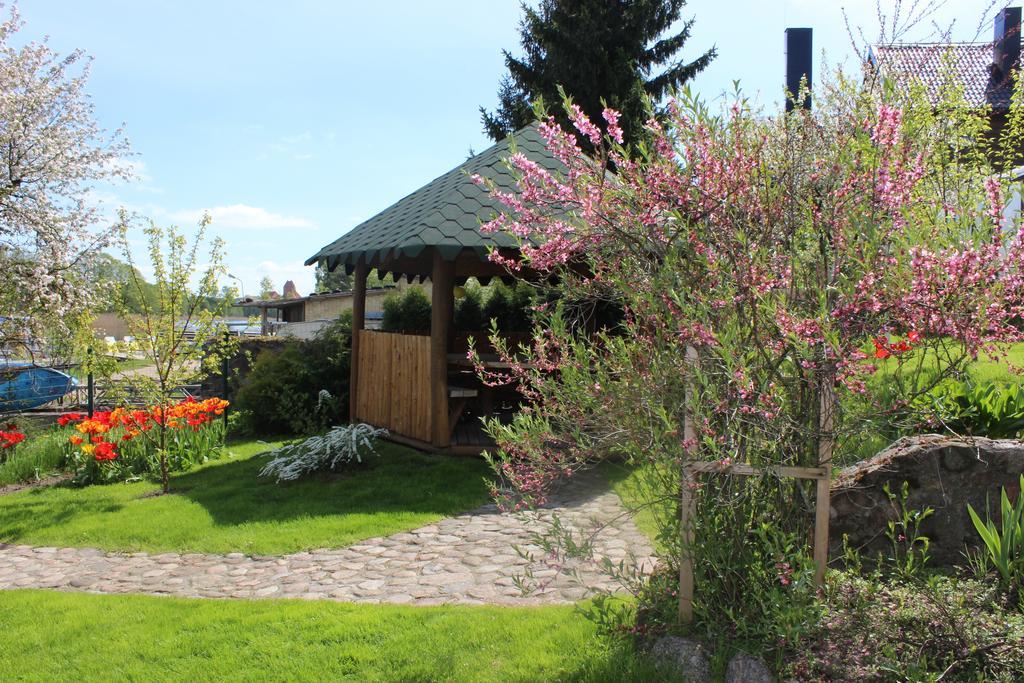Augutes Zurlienes Apartamentai Trakai Buitenkant foto
